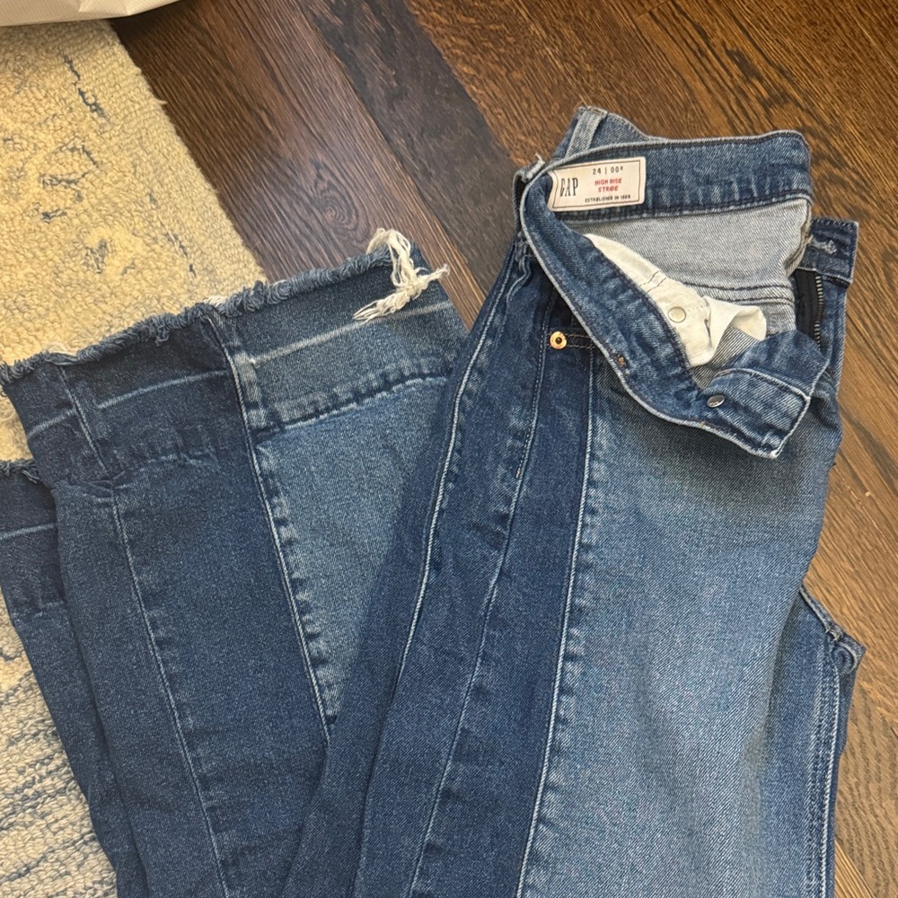 GAP Women's Dark and Light Blue Straight Leg Jeans